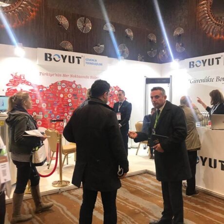 isaf exclusive 2019 02