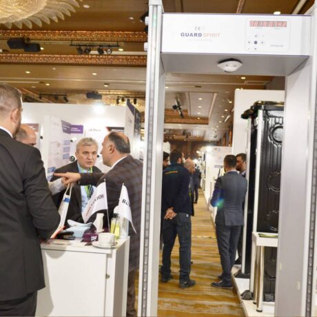 isaf exclusive 2020 02